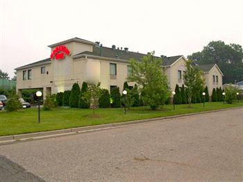 Horizon Inn Avenel Buitenkant foto